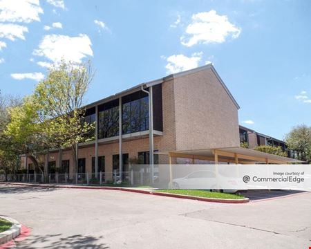A look at 1919 Oakwell Farms Pkwy commercial space in San Antonio