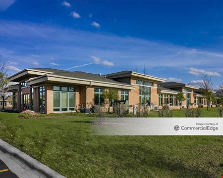 A look at Cantera Lakes Office Campus Office space for Rent in Warrenville