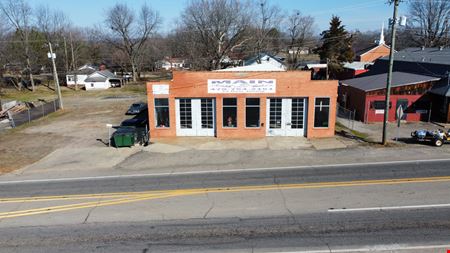 A look at 1406 W Main St commercial space in Clarksville