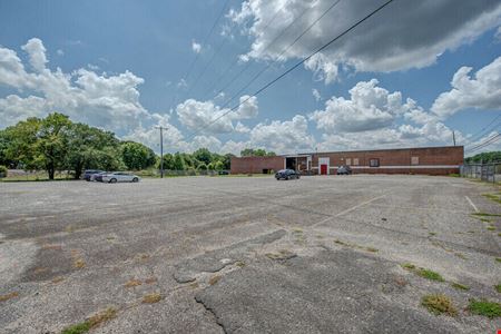 A look at 2501 Lowell Road commercial space in Gastonia