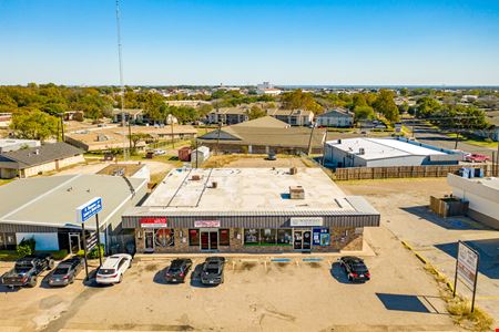 A look at 711 Lake Air Dr Commercial space for Sale in Waco