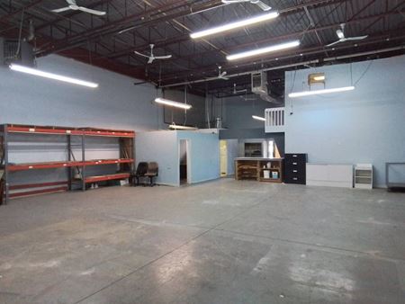 A look at 3,033 sqft private industrial warehouse for rent in Woodbridge commercial space in Vaughan