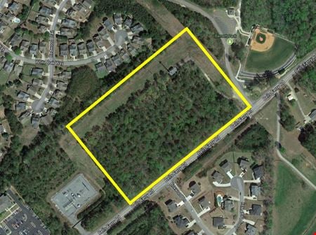 A look at Bells Ferry Road commercial space in Canton