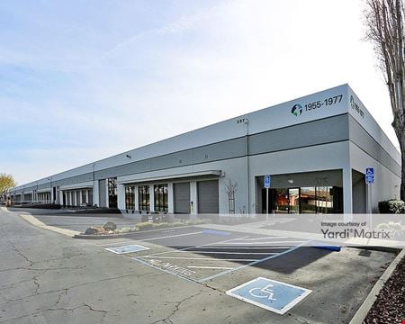 A look at Davis Distribution Center Industrial space for Rent in San Leandro