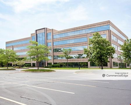 A look at Lincolnshire Corporate Center - 300 Tower Pkwy commercial space in Lincolnshire