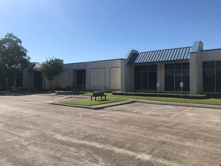 A look at Oak Creek Business Park commercial space in Houston
