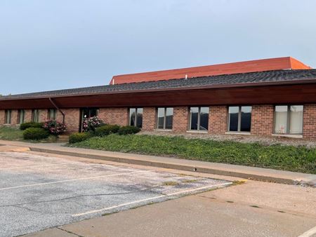 A look at 4711 44th Street Office space for Rent in Rock Island