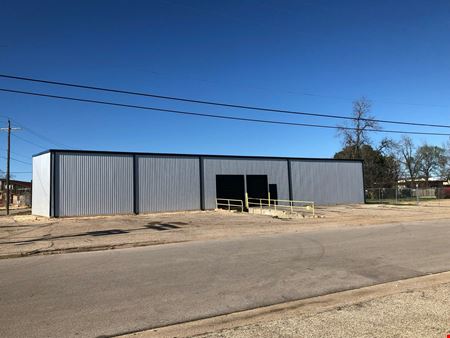 A look at 100 Sherman St commercial space in Conroe