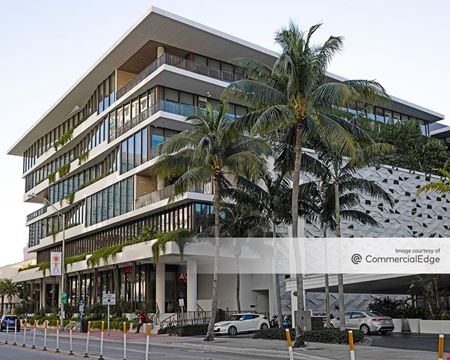 A look at 656 Collins Avenue Commercial space for Rent in Miami Beach
