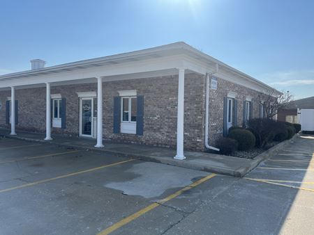 A look at 205 N Williamsburg Dr, Suite A-B Office space for Rent in Bloomington
