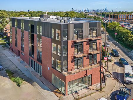 A look at 3953 W Dakin Street commercial space in Chicago