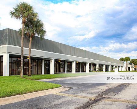 A look at University Corporate Center Office space for Rent in Winter Park