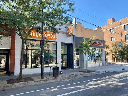 A look at 1023 W Belmont commercial space in Chicago