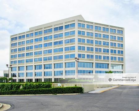 A look at One Imperial Place Office space for Rent in Lombard