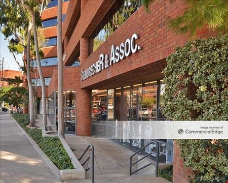 A look at First Financial Plaza Office space for Rent in Encino