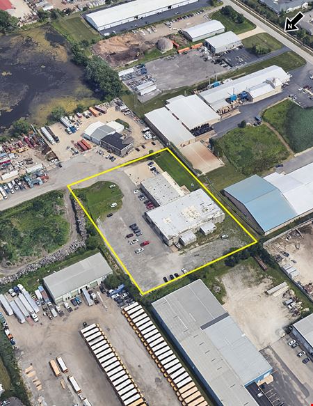 A look at ±23,300 SF Industrial Warehouse with Fenced Yard commercial space in Naperville