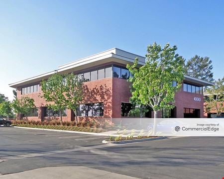 A look at Centerstone Plaza commercial space in Irvine