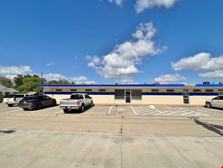 A look at 3601 North May Avenue commercial space in Oklahoma City