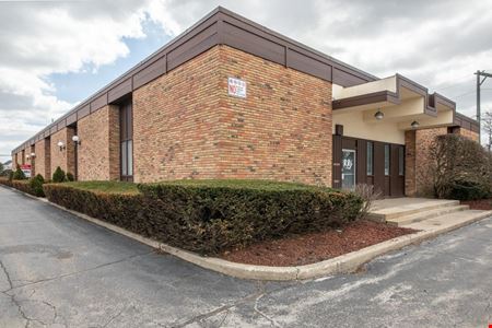A look at 110 South River Road commercial space in Des Plaines