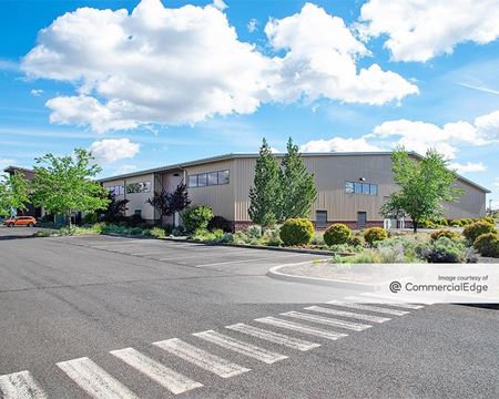 A look at 1550 NE Kingwood Avenue commercial space in Redmond