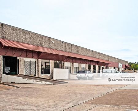 A look at Long Point Business Center Industrial space for Rent in Houston