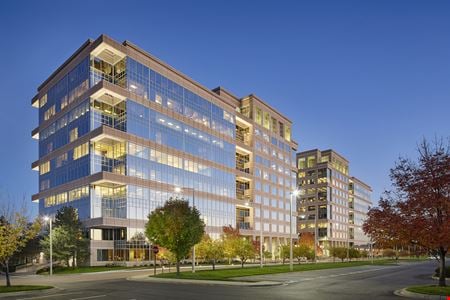 A look at 84 Corporate Woods commercial space in Overland Park