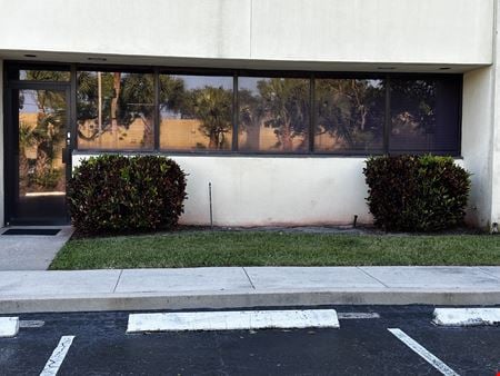 A look at 998 SF Suite 112 Professional Office Space in Palm Beach Gardens, FL Commercial space for Rent in Palm Beach Gardens