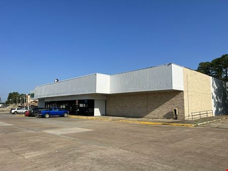A look at 1305 Tenaha St commercial space in Center