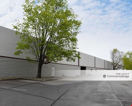 A look at Alex Road Industrial Park - 229-295 South Alex Road commercial space in West Carrollton