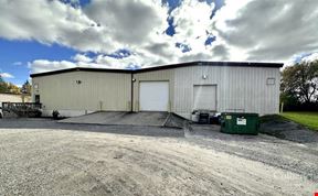 For Lease > Clean Warehouse with Recreational Conditional Use Permit.