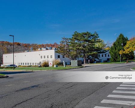 A look at Branchburg Corporate Center commercial space in Branchburg