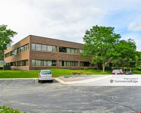 A look at Oak Creek Center Office space for Rent in Lombard