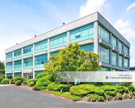 A look at Airport Plaza Building commercial space in Seattle
