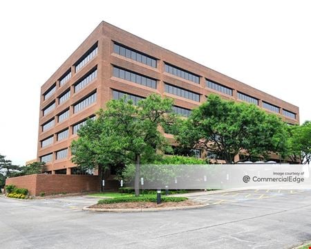 A look at 85 West Algonquin Road Office space for Rent in Arlington Heights