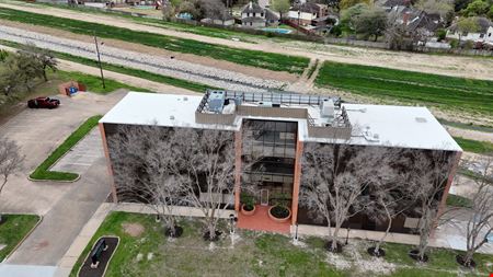 A look at The Fallbrook Medical Building Office space for Rent in Houston