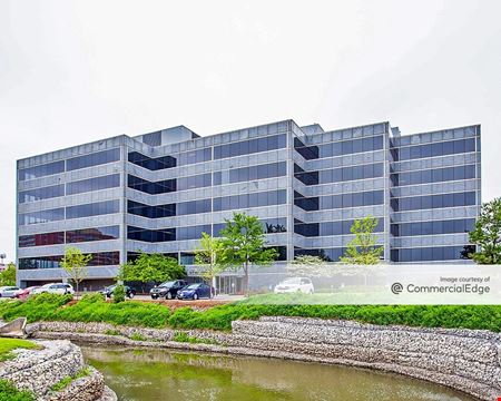 A look at 1700 Higgins Centre Commercial space for Rent in Des Plaines