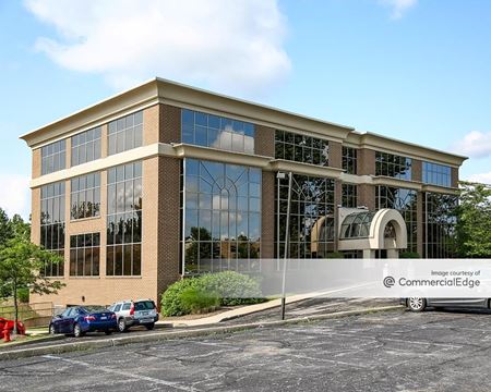 A look at Renaissance Center Office space for Rent in Mayfield Heights