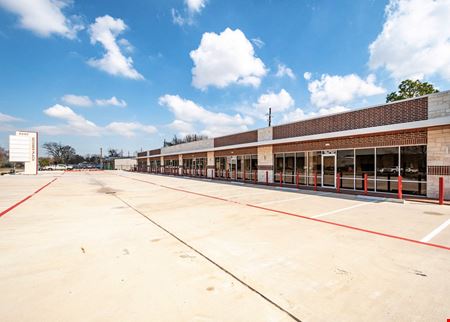 A look at Gessner Plaza commercial space in Houston