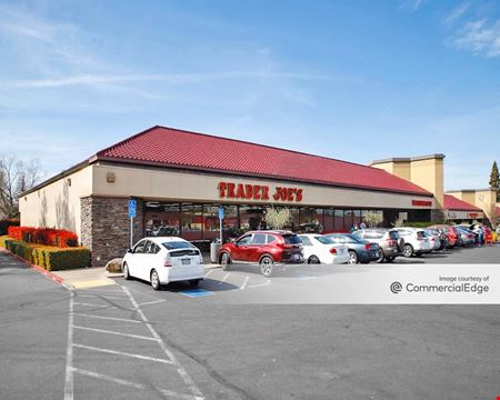 A look at Quail Pointe Shopping Center commercial space in Fair Oaks