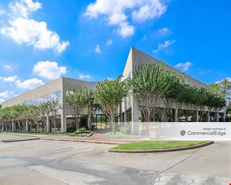 A look at 11222 Richmond Avenue commercial space in Houston