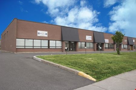 A look at 1435-1473 Begin Street - Saint-Laurent, QC Industrial space for Rent in Montréal