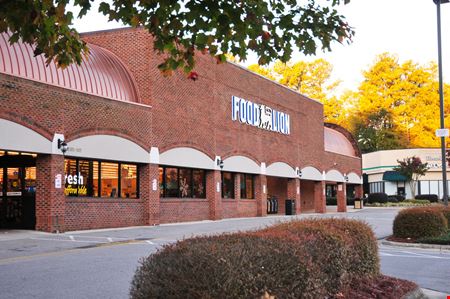 A look at Pinecrest Pointe Retail space for Rent in Raleigh- Cary