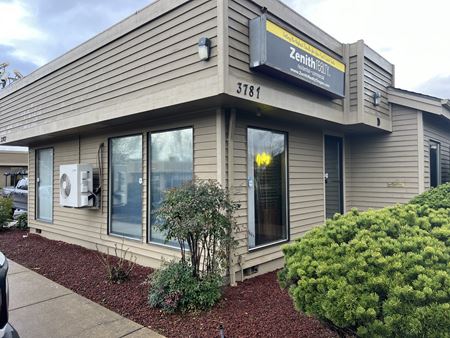 A look at River Road Plaza Office space for Rent in Keizer