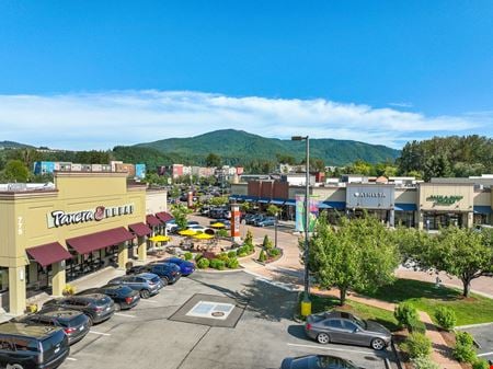 A look at Issaquah Commons commercial space in Issaquah