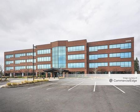 A look at Pacific Financial Center commercial space in Tualatin