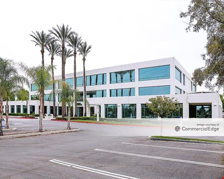 A look at Parkway Center Commercial space for Rent in Bakersfield
