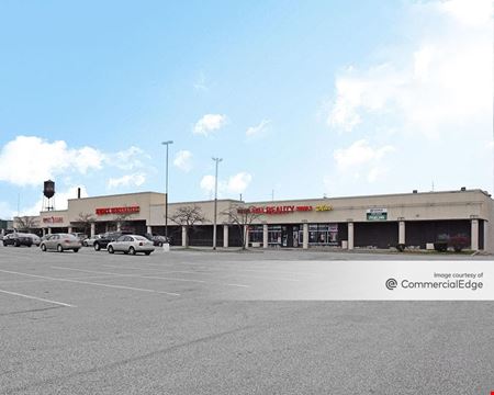 A look at Five Points Shopping Center Commercial space for Rent in Cleveland