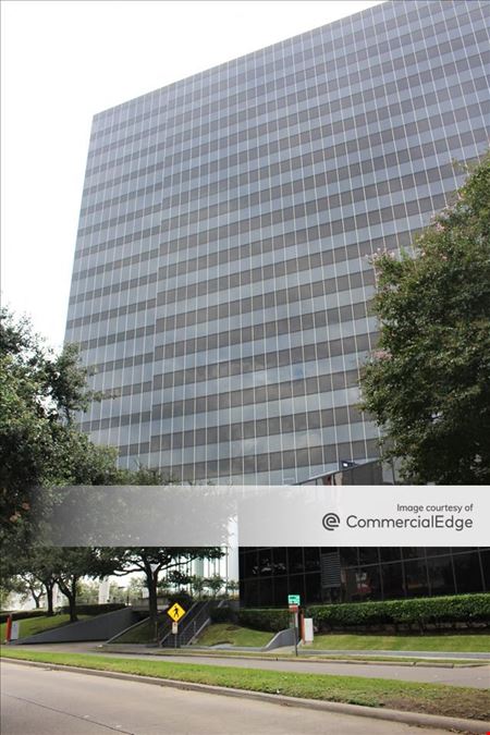 A look at Weslayan Tower commercial space in Houston