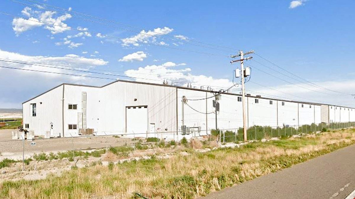 39,900± SF Industrial Warehouse Facility with Outdoor Storage
