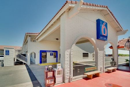 A look at Motel 6  commercial space in Casa Grande